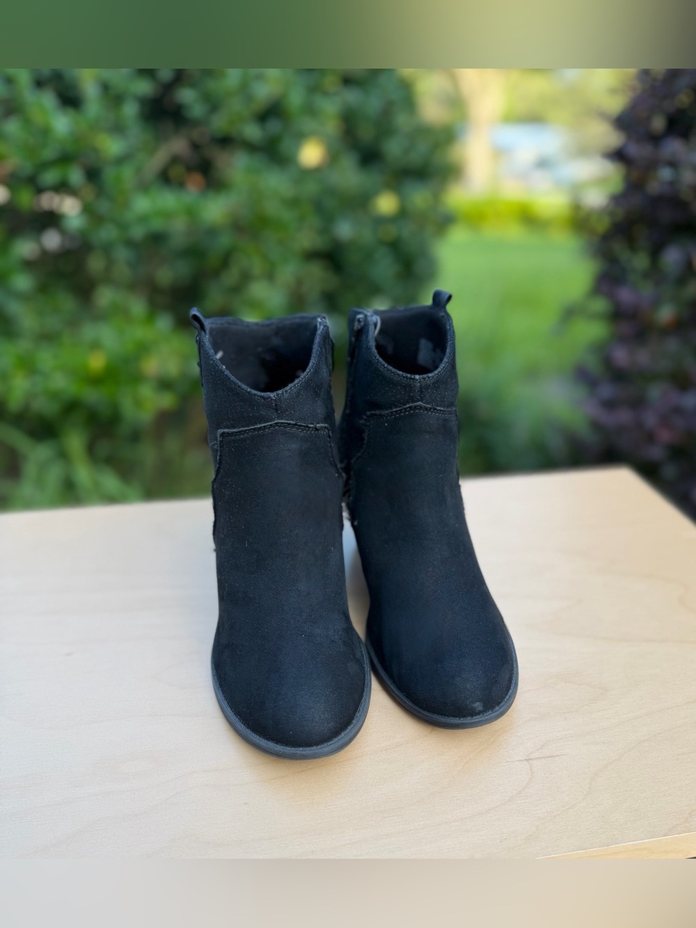 Time & True Black Heeled Ankle Boots Western Vegan Suede 8.5 Cowgirlcore Baddie